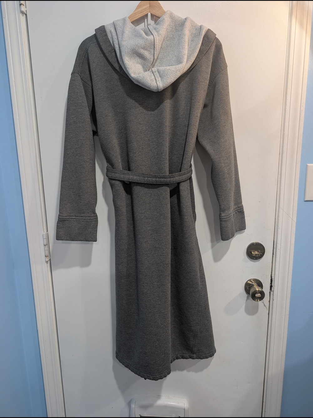 Frette 1860 Gray Hooded Terry Robe with Embroidered Lion Size XL - Picture 3 of 9